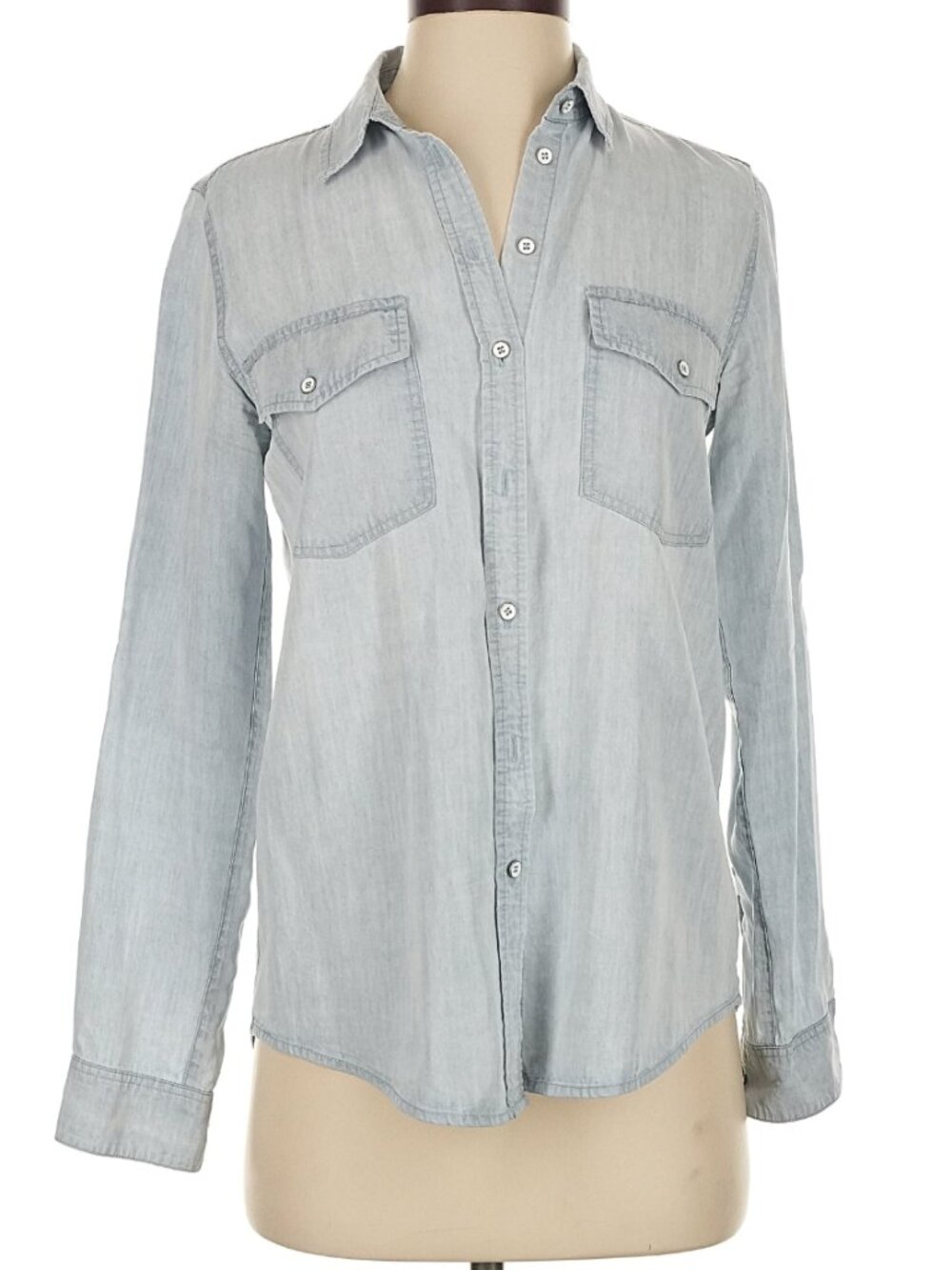 Club Monaco Button Down Chambray Shirt (2)